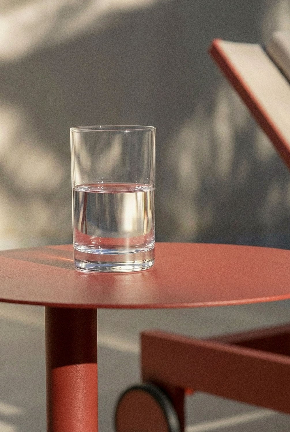 Mesa auxiliar para jardín redonda Ø40 cm en acero Yannik, imagen de galer&iacute;a 2