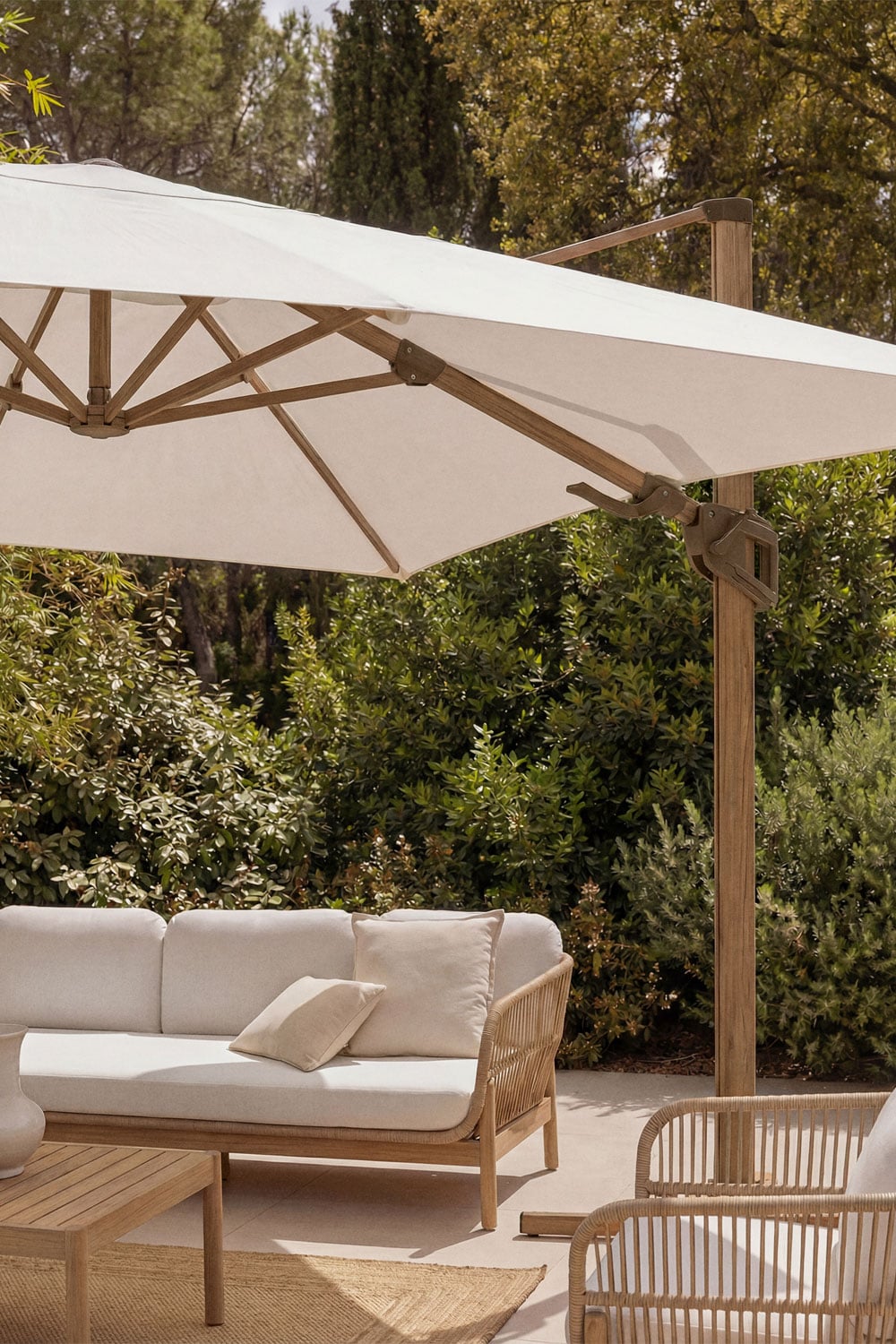 Parasol en tela y aluminio Hydra, imagen de galer&iacute;a 2