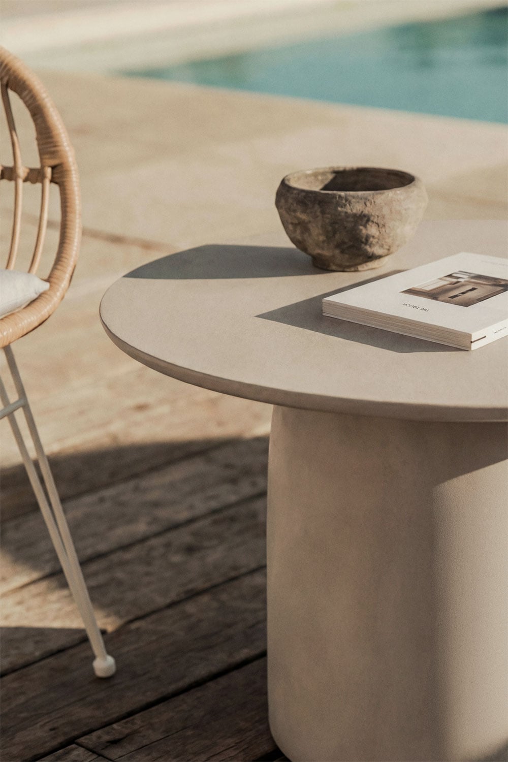 Mesa de centro para jardín redonda Ø75 cm en cemento Layana   , imagen de galer&iacute;a 2