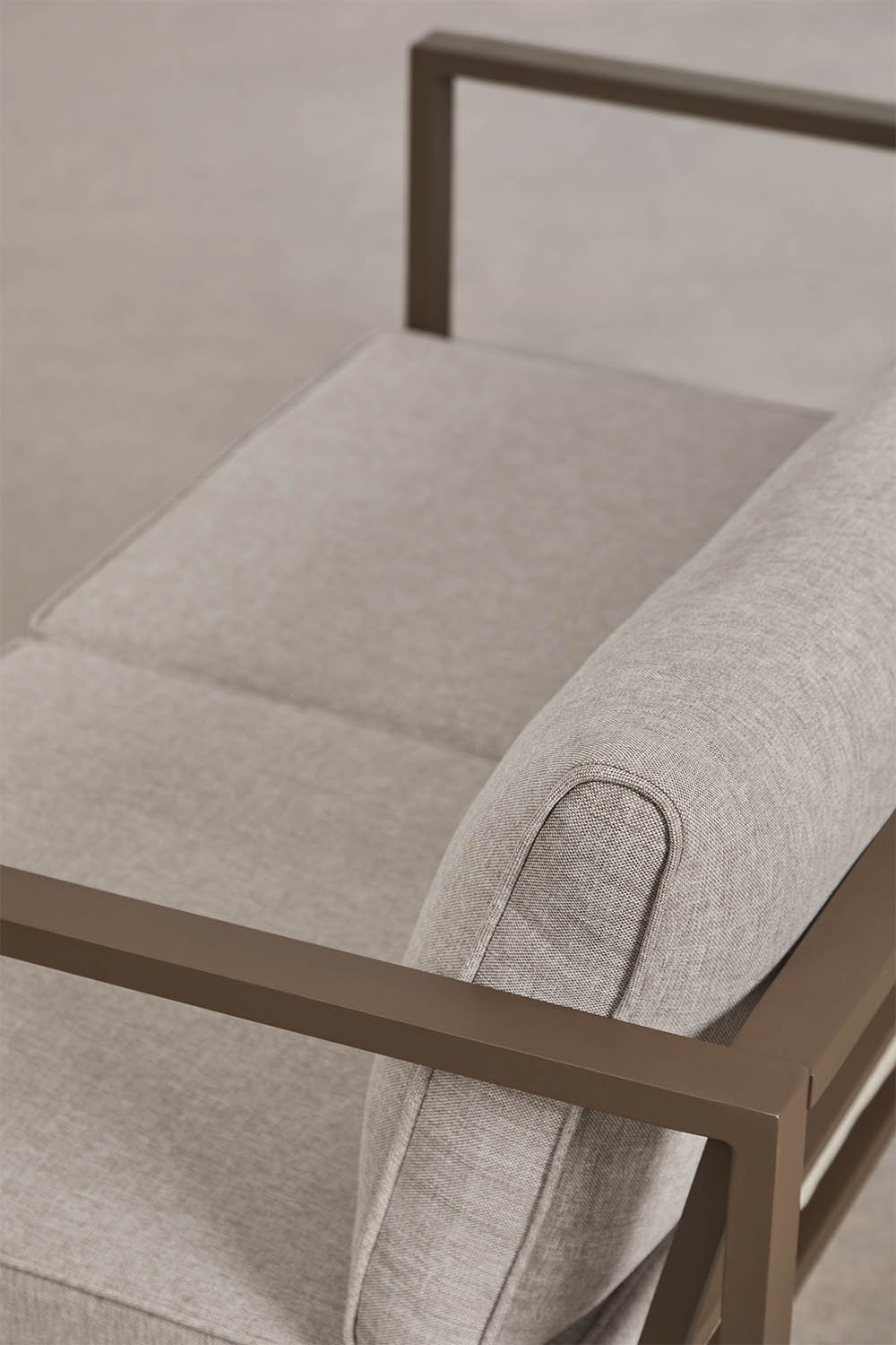 Conjunto de jardín de sofá de 2 plazas y mesa de centro en aluminio 110x55cm Lipov, imagen de galer&iacute;a 6