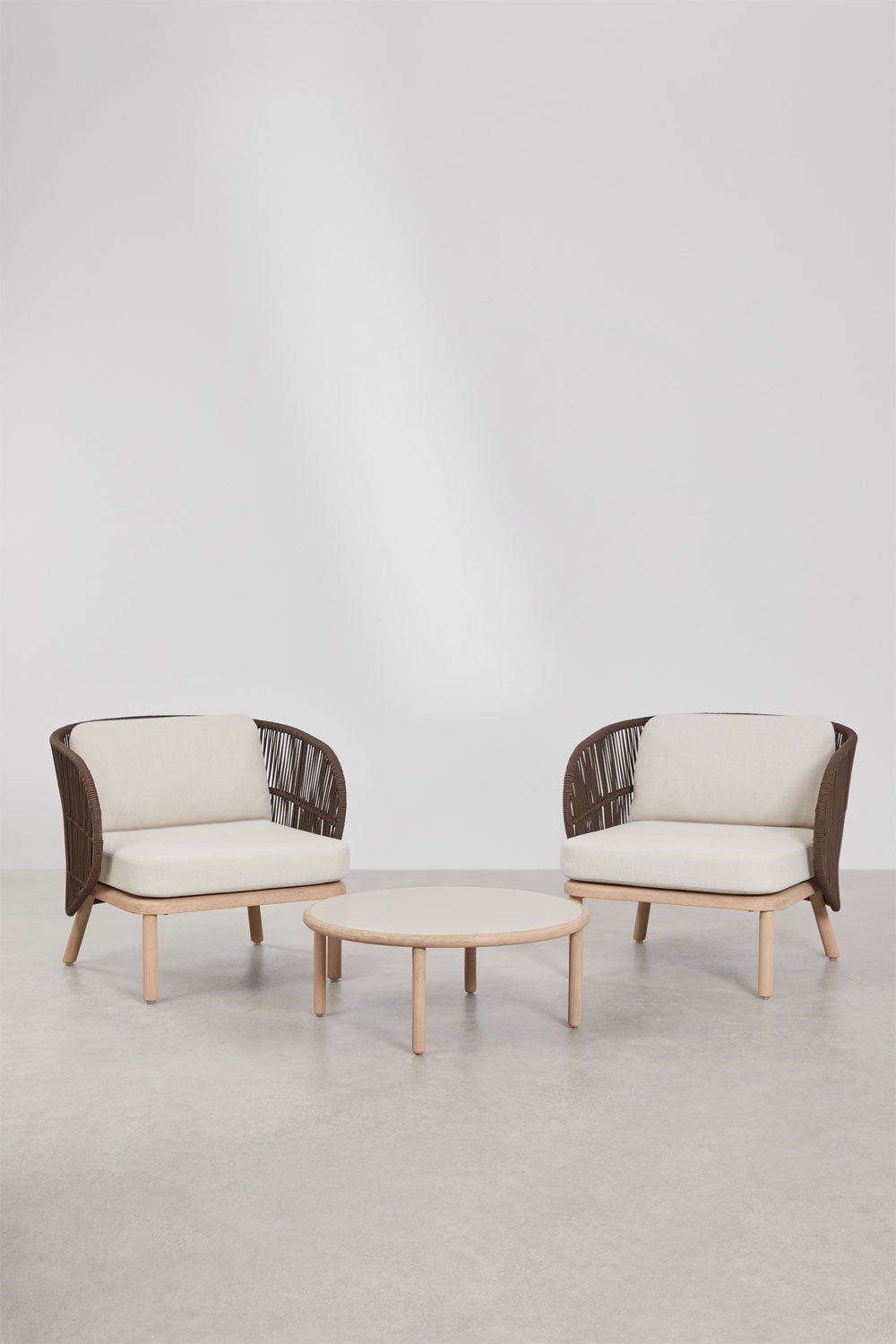 Conjunto de salón con 2 sillones en cuerda trenzada Capri y mesa de centro en madera de acacia Olivia, imagen de galer&iacute;a 1