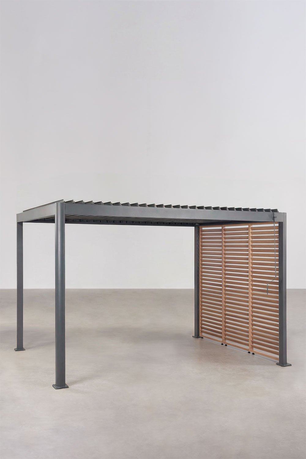 Pérgola bioclimática de lamas con panel lateral en aluminio Druvia, imagen de galer&iacute;a 1