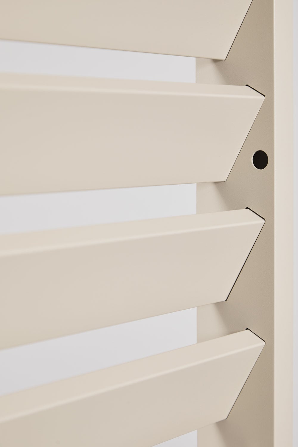 Pack de 2 paneles laterales de 92,5 cm para pérgola bioclimática de aluminio con lamas beige tapioca Druvia, imagen de galer&iacute;a 2