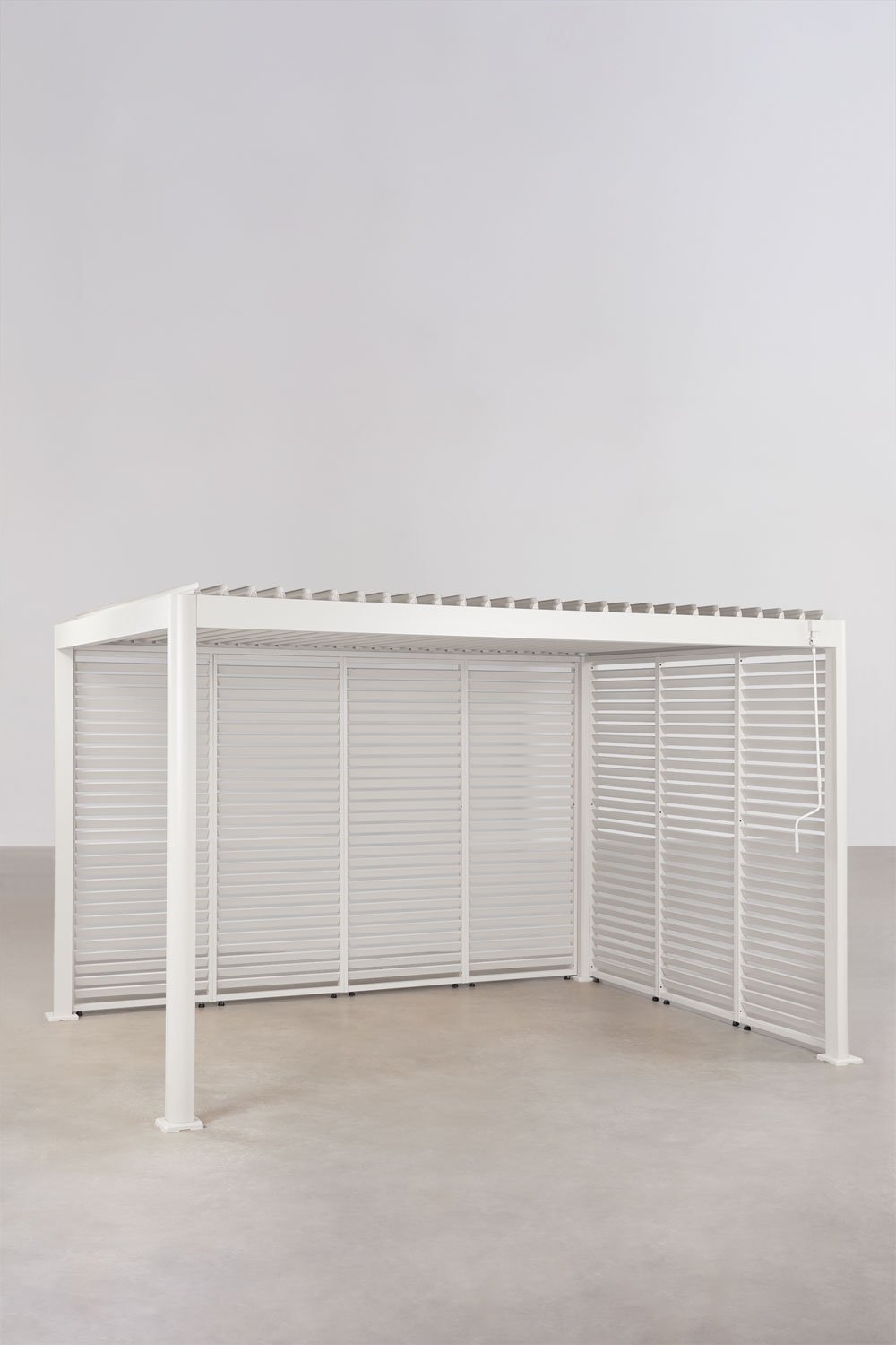 Pérgola bioclimática de lamas con paneles laterales en aluminio Druvia, imagen de galer&iacute;a 1