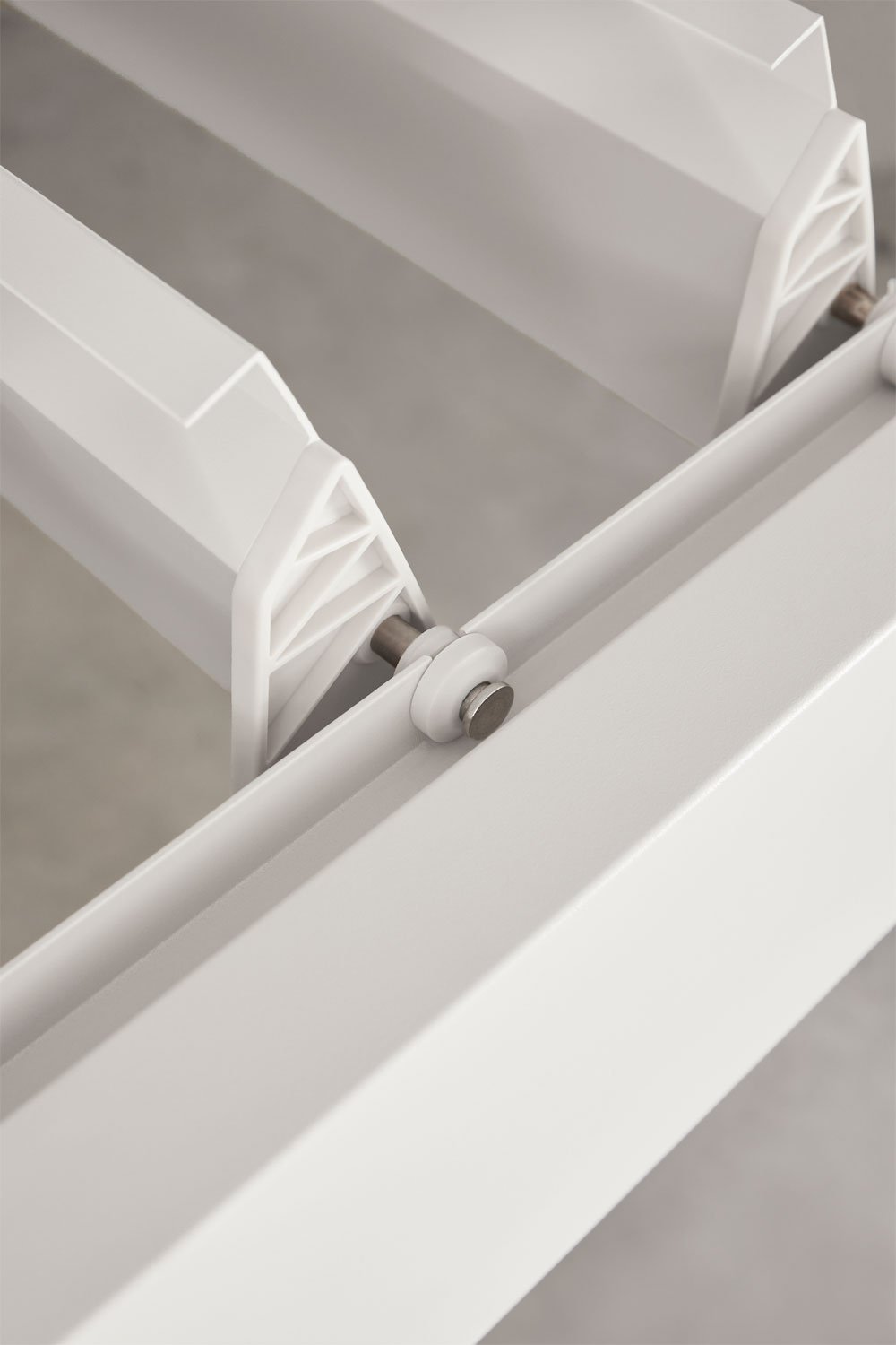 Pérgola bioclimática de lamas con paneles en aluminio Druvia, imagen de galer&iacute;a 5