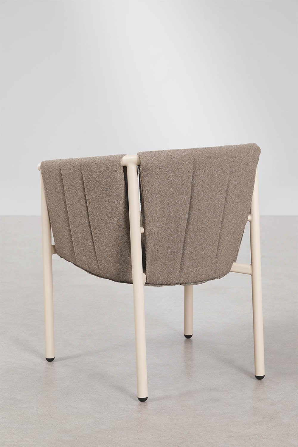 Pack de 2 sillas de jardín con reposabrazos en bouclé y aluminio Boleni, imagen de galer&iacute;a 3