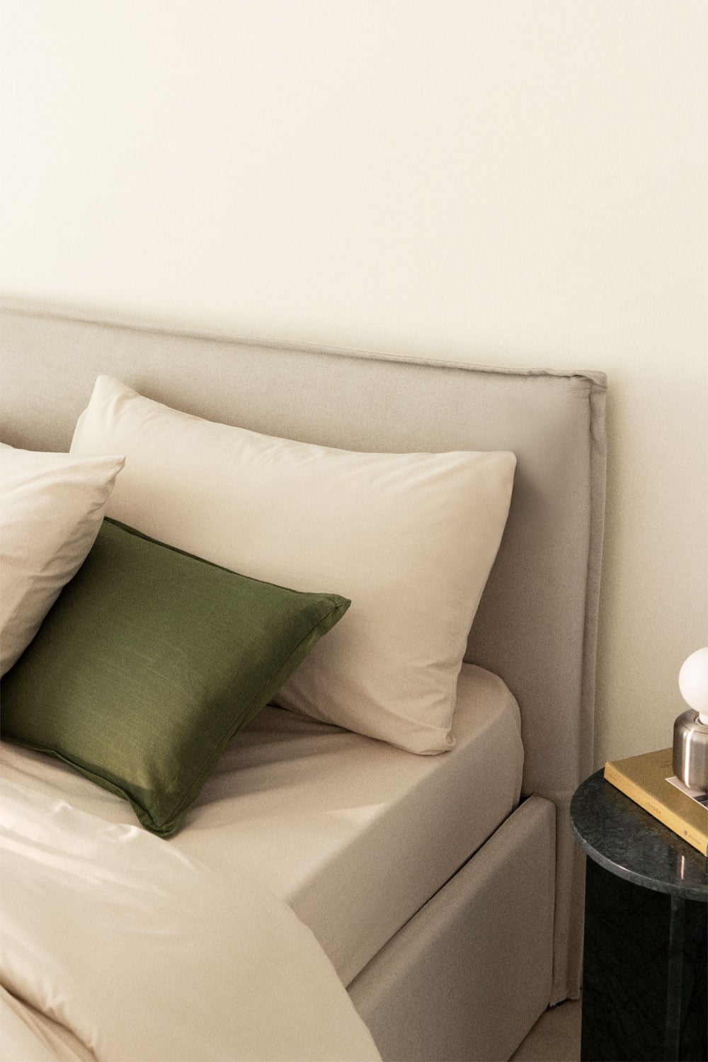 Cama para colchón 180x200cm con canapé abatible en chenilla blanco roto Lorea, imagen de galer&iacute;a 2