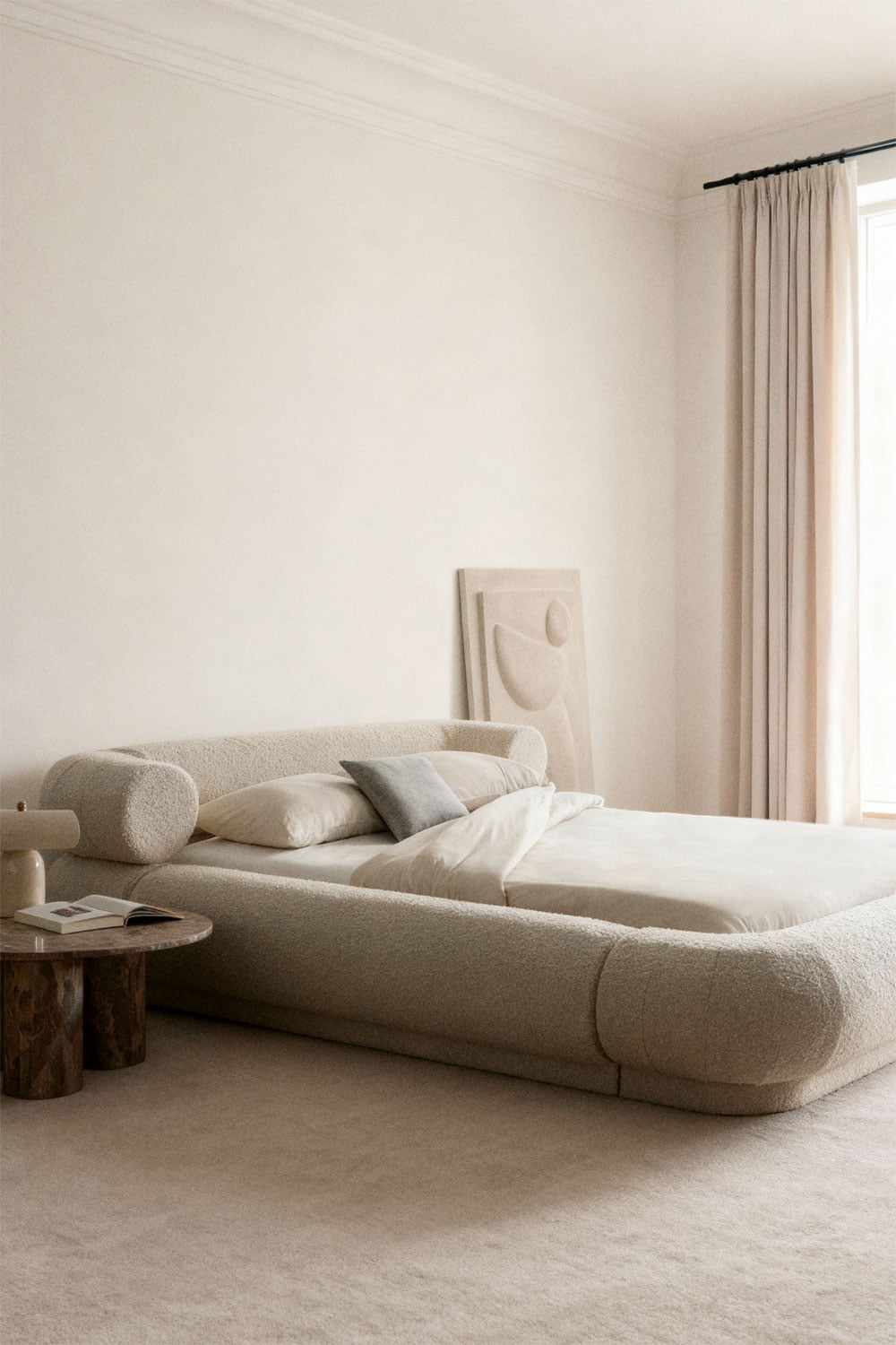 Cama en tela bouclé Bernaste , imagen de galer&iacute;a 1