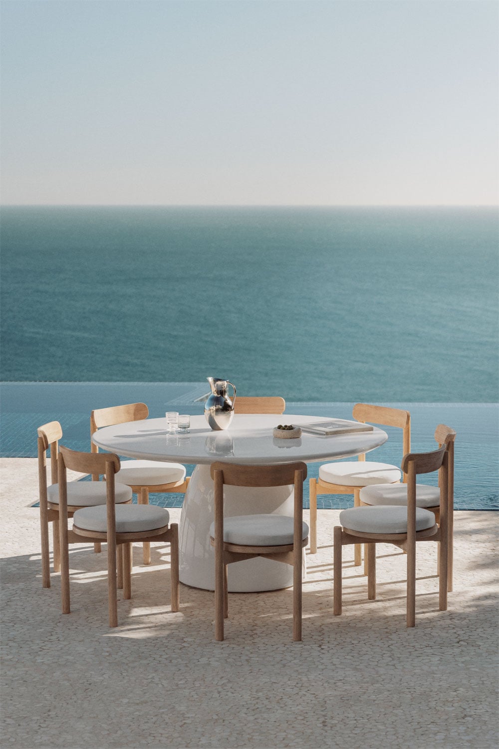 Mesa de jardín redonda Ø150 cm en cemento Numira, imagen de galer&iacute;a 1