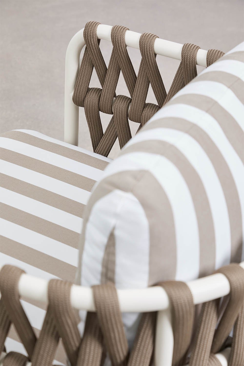 Pack de 2 sillones de jardín en aluminio y cuerda trenzada Tevary, imagen de galer&iacute;a 4