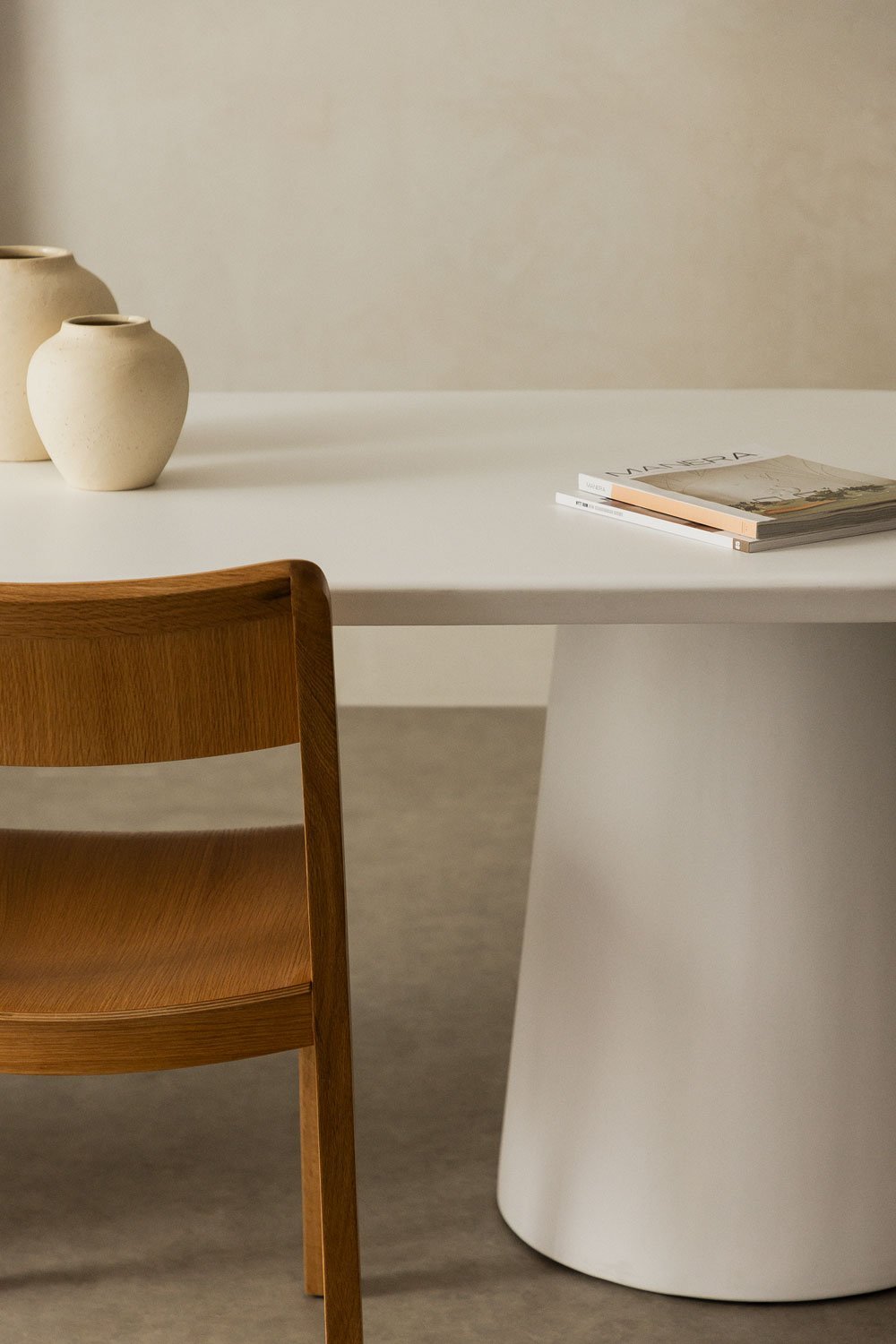 Mesa de comedor ovalada 220x95 cm en cemento Noemi, imagen de galer&iacute;a 2