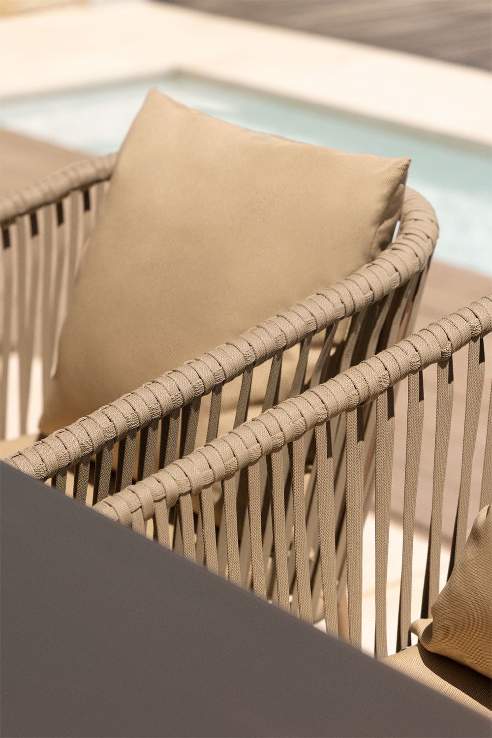 Silla de jardín con reposabrazos en cuerda trenzada Arhiza Classic, imagen de galer&iacute;a 2