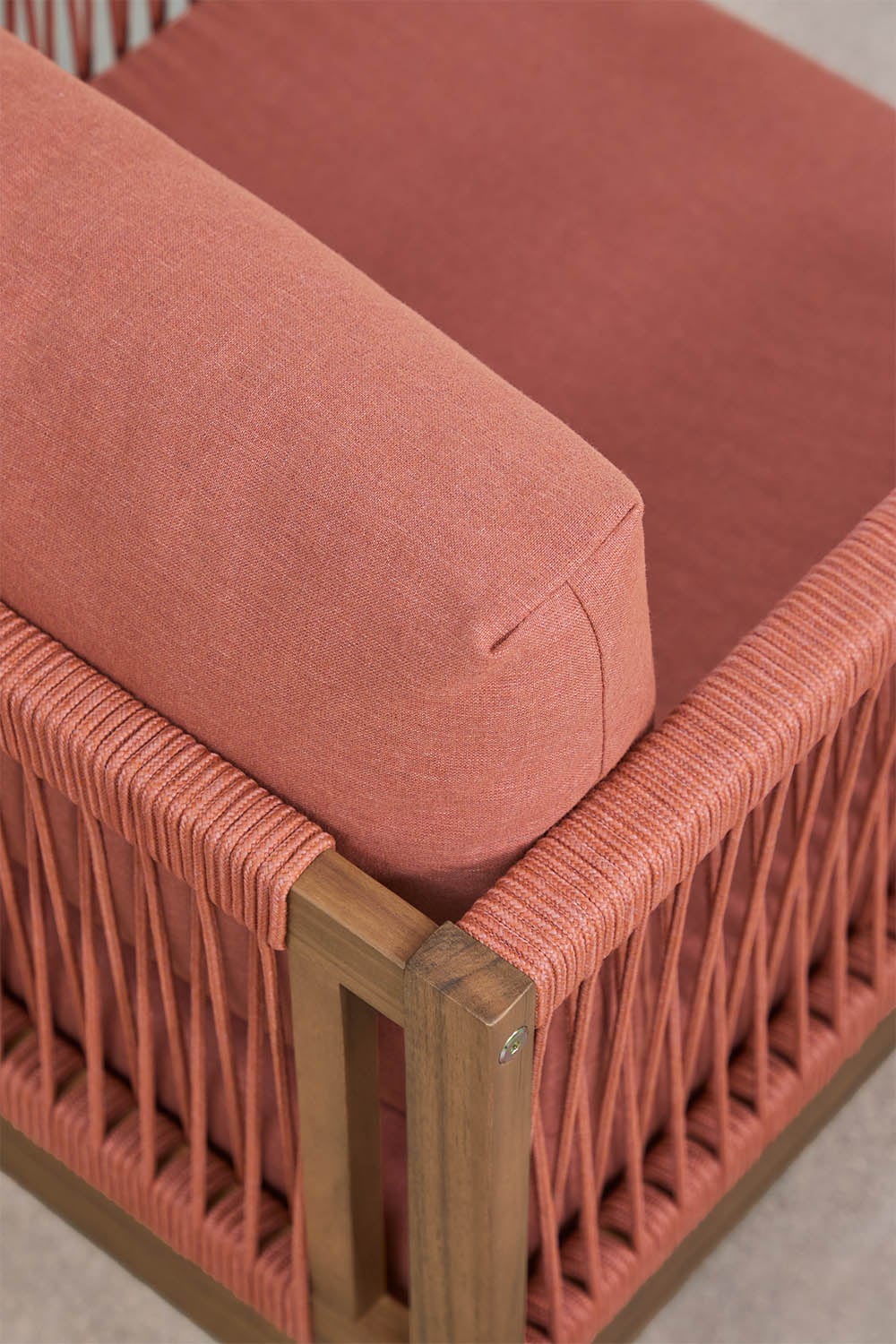 Pack de 2 sillones de jardín con reposabrazos en madera de acacia Branson, imagen de galer&iacute;a 2