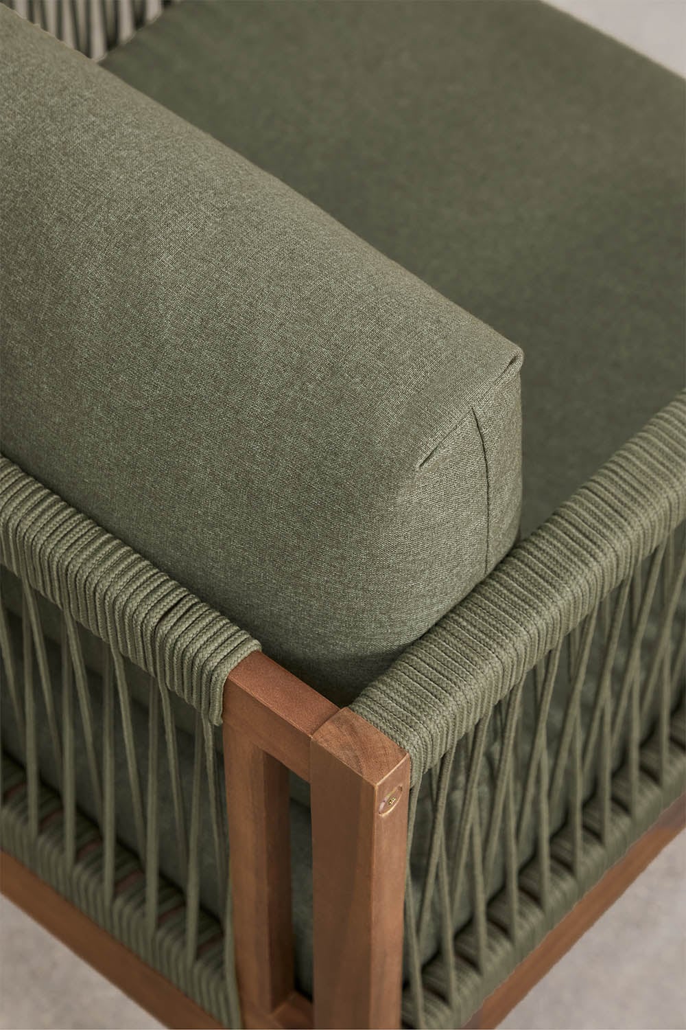 Pack de 2 sillones de jardín con reposabrazos en madera de acacia Branson, imagen de galer&iacute;a 2