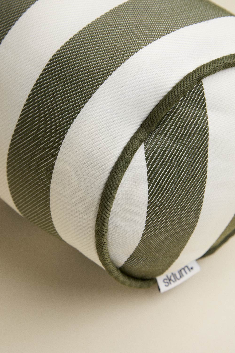 Cojín rulo 15x50 cm para exterior en tela Somalia , imagen de galer&iacute;a 3