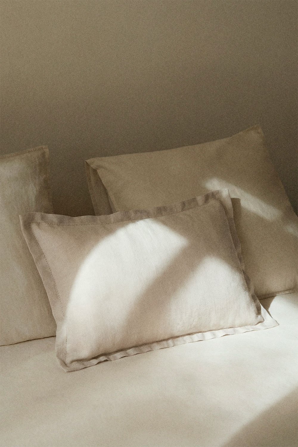 Cojín rectangular 30x50 cm en lino Ludet, imagen de galer&iacute;a 1