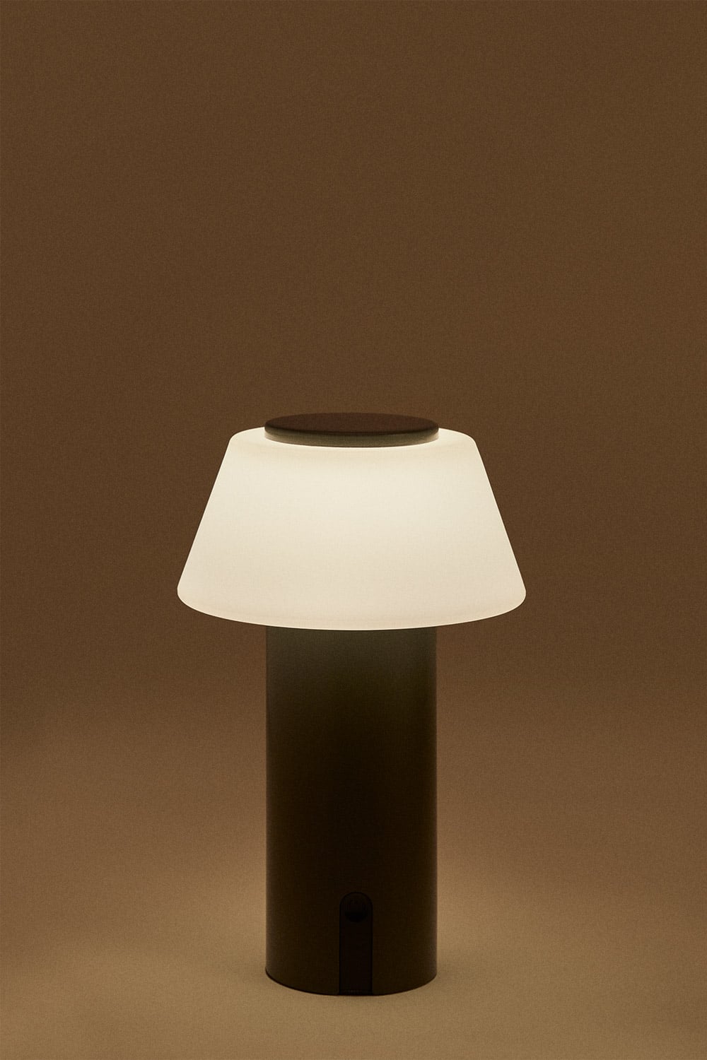 Lámpara de mesa LED inalámbrica en hierro Socotra, imagen de galer&iacute;a 2