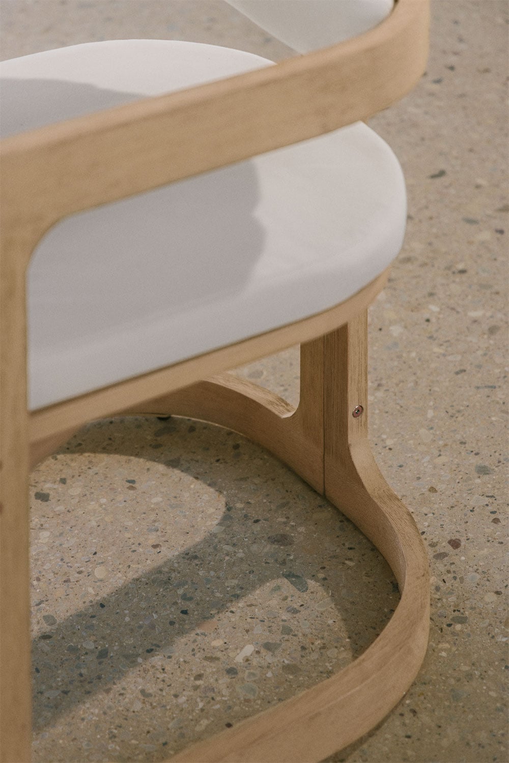 Silla de jardín en madera de eucalipto Selira, imagen de galer&iacute;a 2