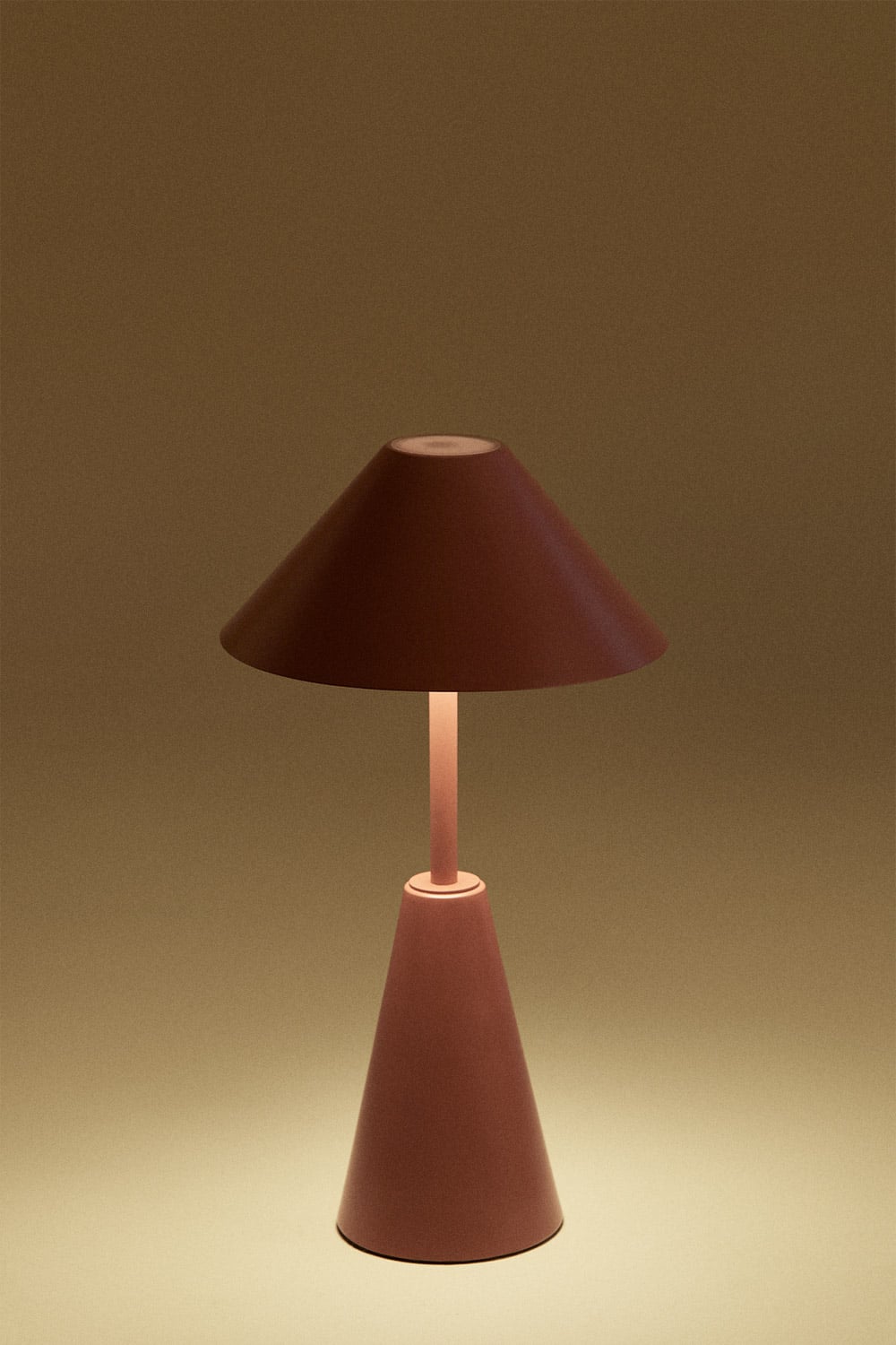 Lámpara de mesa LED inalámbrica para exterior en hierro Alexis, imagen de galer&iacute;a 4