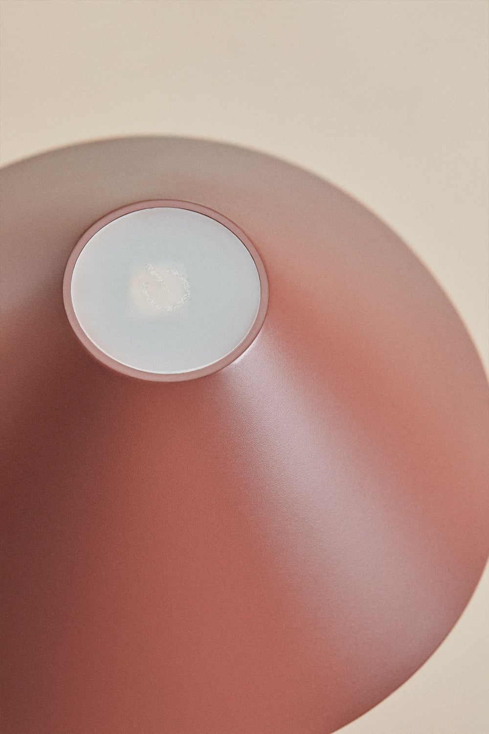 Lámpara de mesa LED inalámbrica para exterior en hierro Alexis, imagen de galer&iacute;a 5