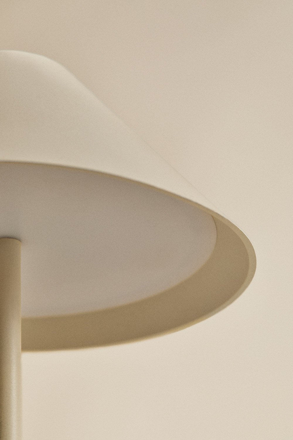 Lámpara de mesa LED inalámbrica para exterior en hierro Alexis, imagen de galer&iacute;a 4