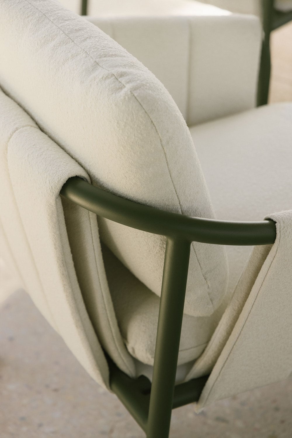 Pack de 2 sillones de jardín tapizados y en acero Zunika , imagen de galer&iacute;a 2