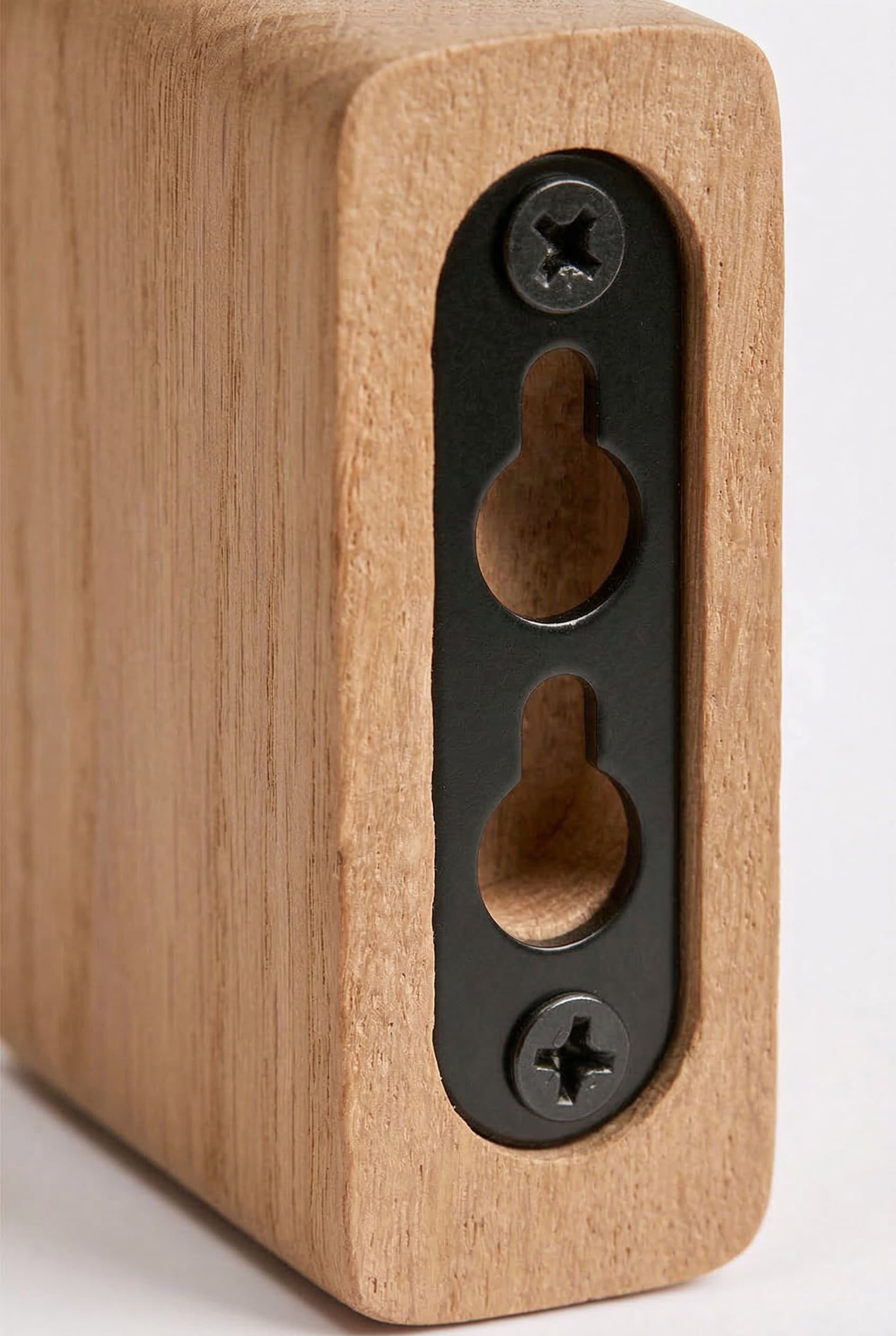 Set de 4 percheros de pared en madera Zanter, imagen de galer&iacute;a 4