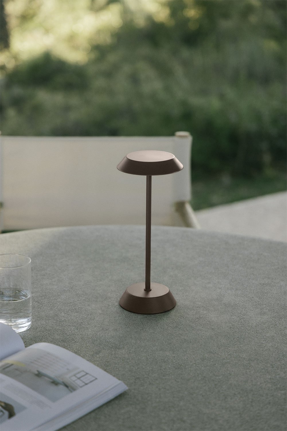 Lámpara de mesa LED inalámbrica para exterior en hierro Oravella, imagen de galer&iacute;a 1