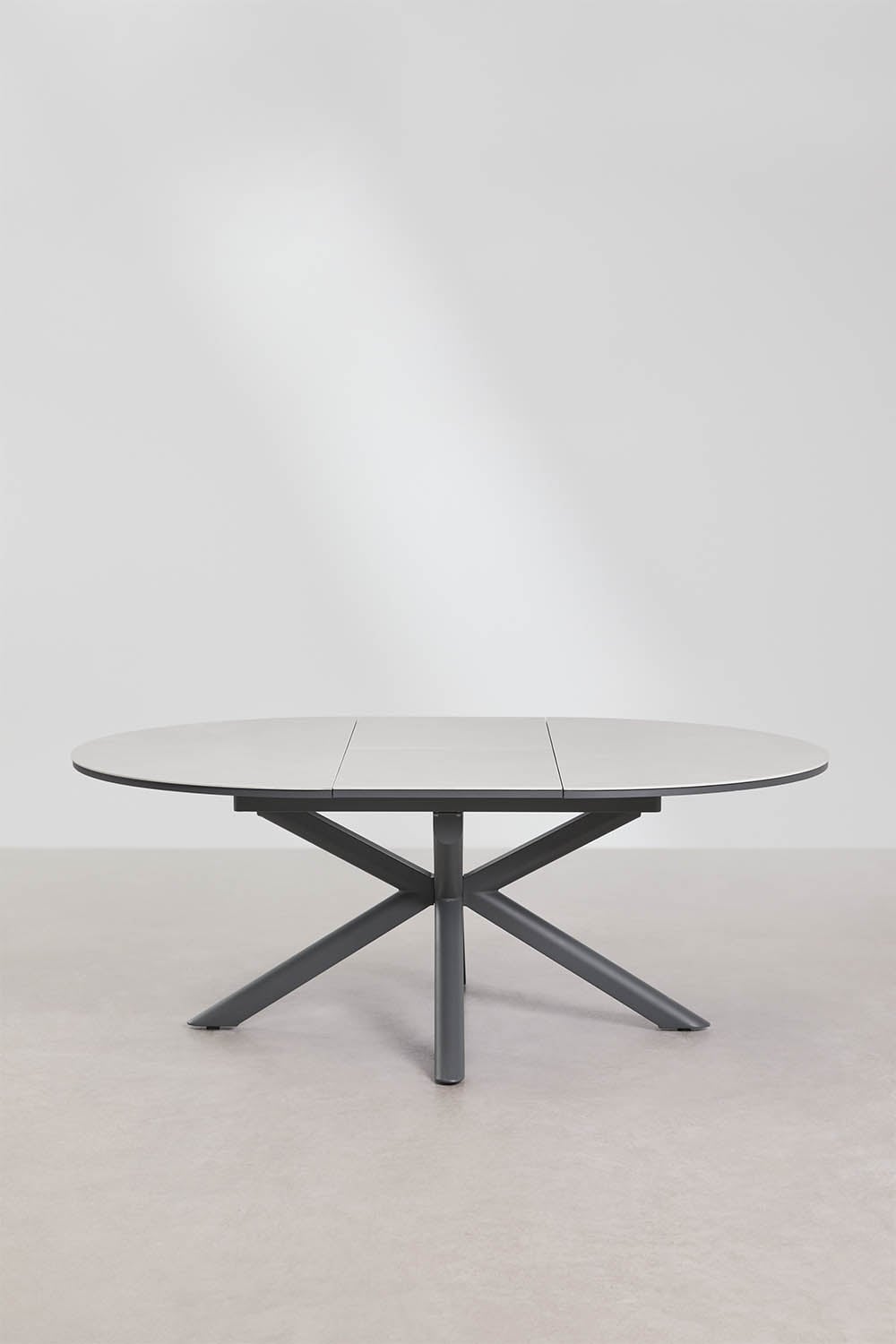 Set de mesa 145-200x145 cm extensible en aluminio Begur y 8 sillas de jardín con reposabrazos en acero Anerina, imagen de galer&iacute;a 4