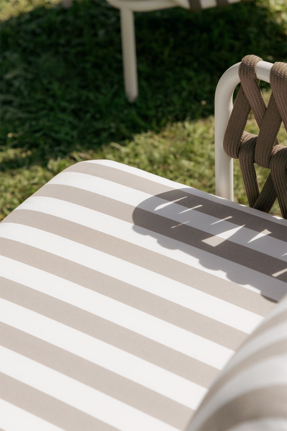 Pack de 2 sillones de jardín en aluminio y cuerda trenzada Tevary, imagen de galer&iacute;a 2