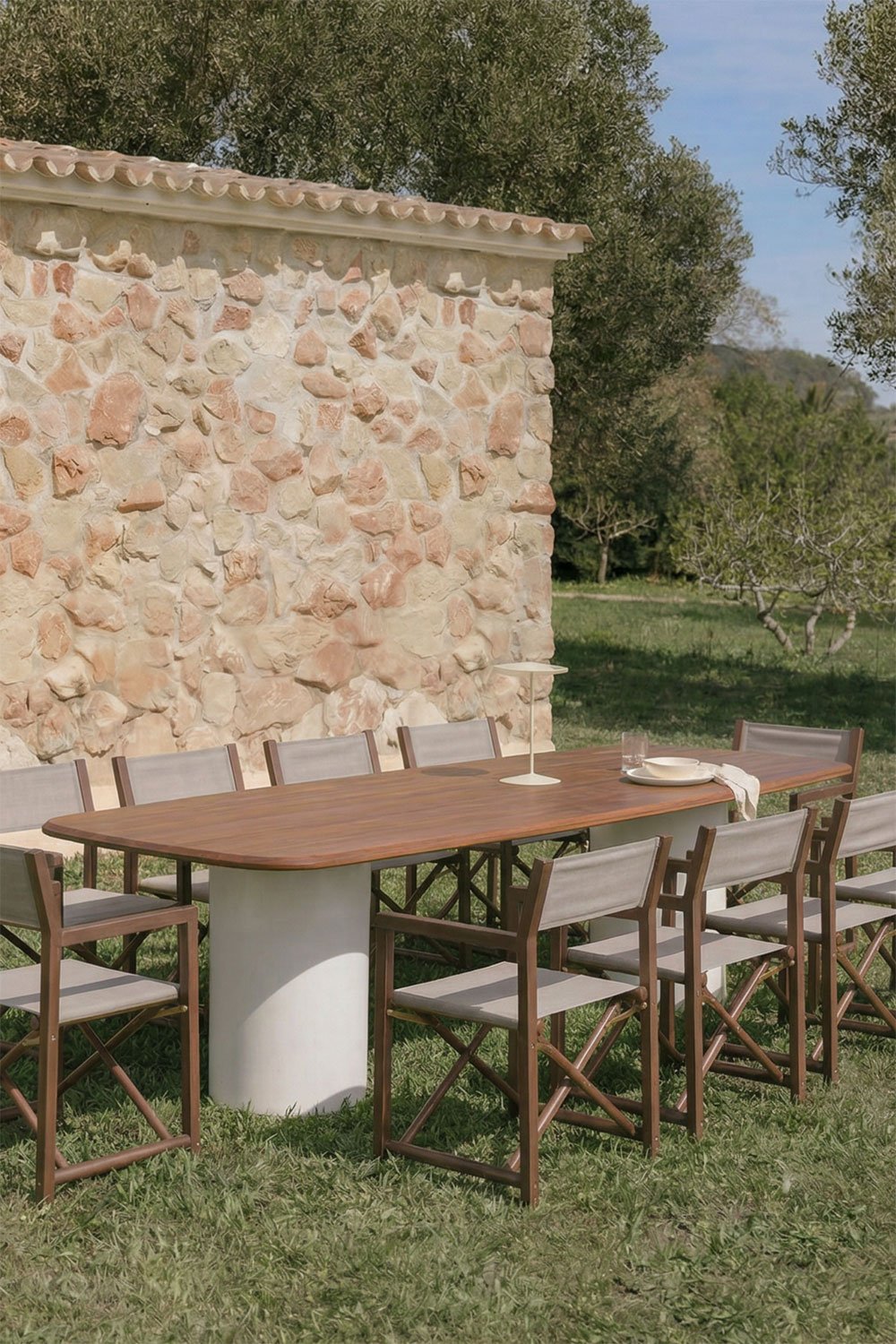 Mesa de jardín rectangular 270x110 cm en madera de acacia Leighton, imagen de galer&iacute;a 1