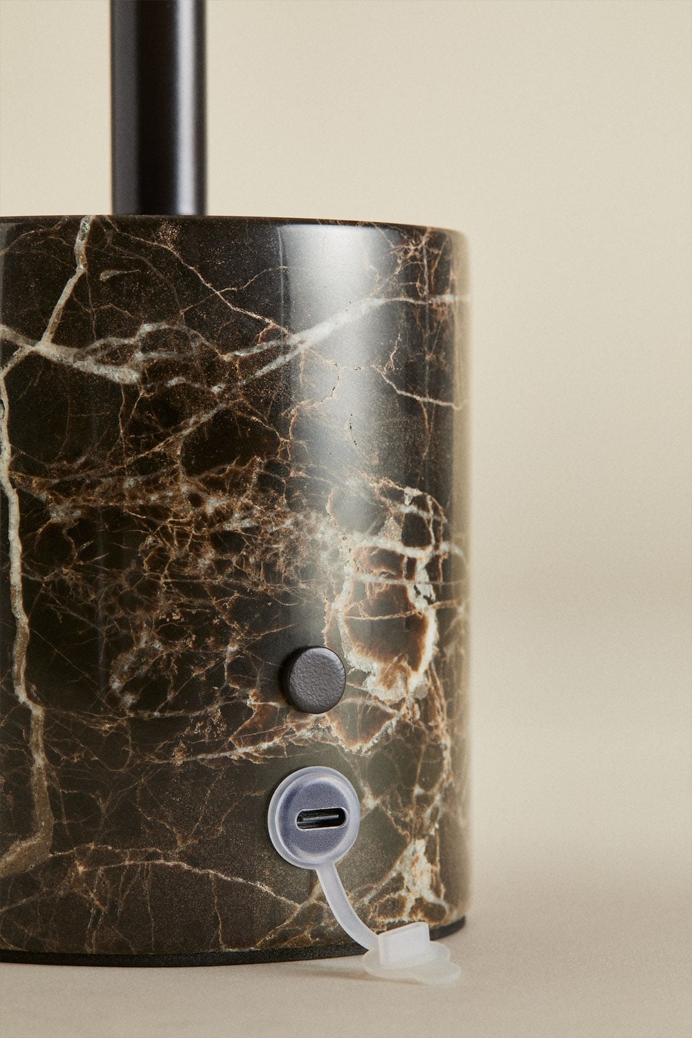 Lámpara de mesa LED inalámbrica en hierro y piedra natural Nicolas, imagen de galer&iacute;a 6