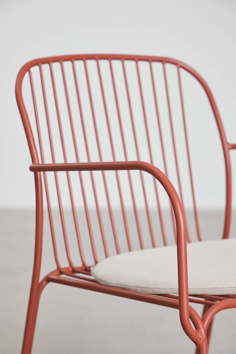 Silla de jardín con reposabrazos en acero Anerina, imagen de galer&iacute;a 6