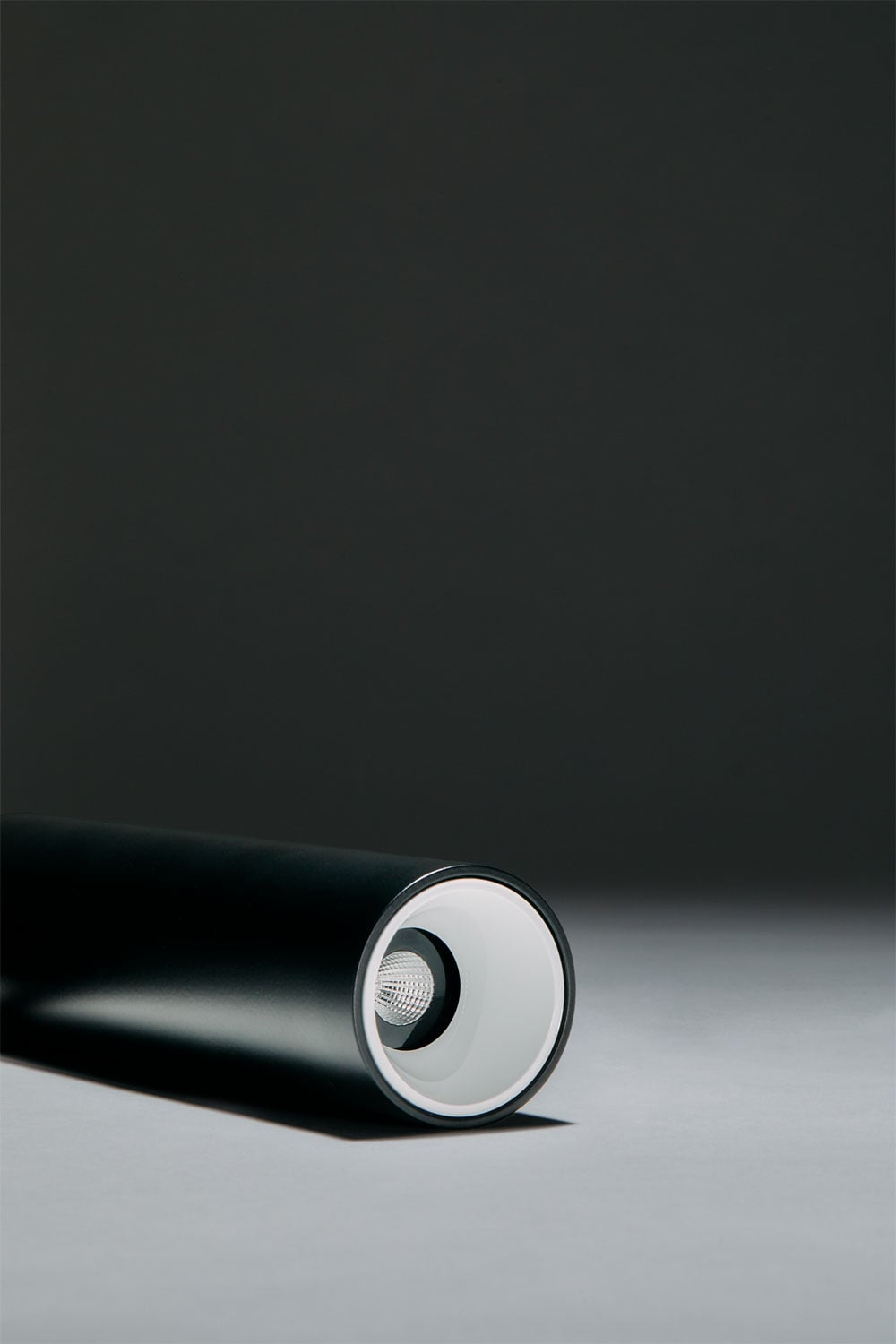 Aplique de techo LED de superficie redondo en aluminio Luisiana, imagen de galeria 3