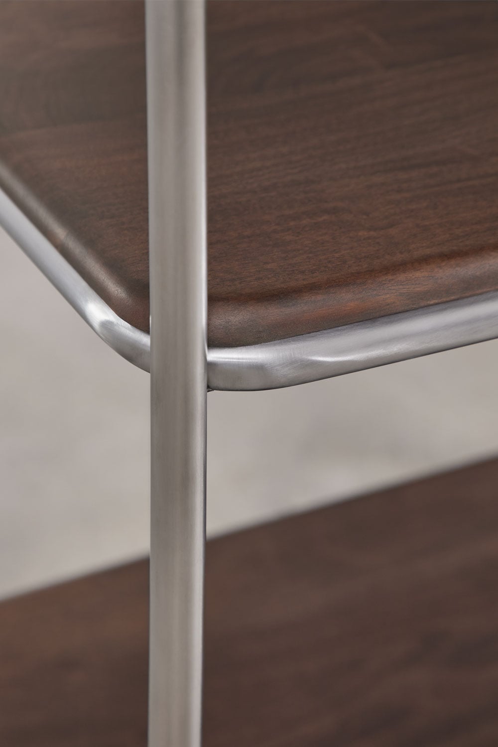 Estantería en madera de acacia y acero inoxidable Altrex, imagen de galer&iacute;a 3