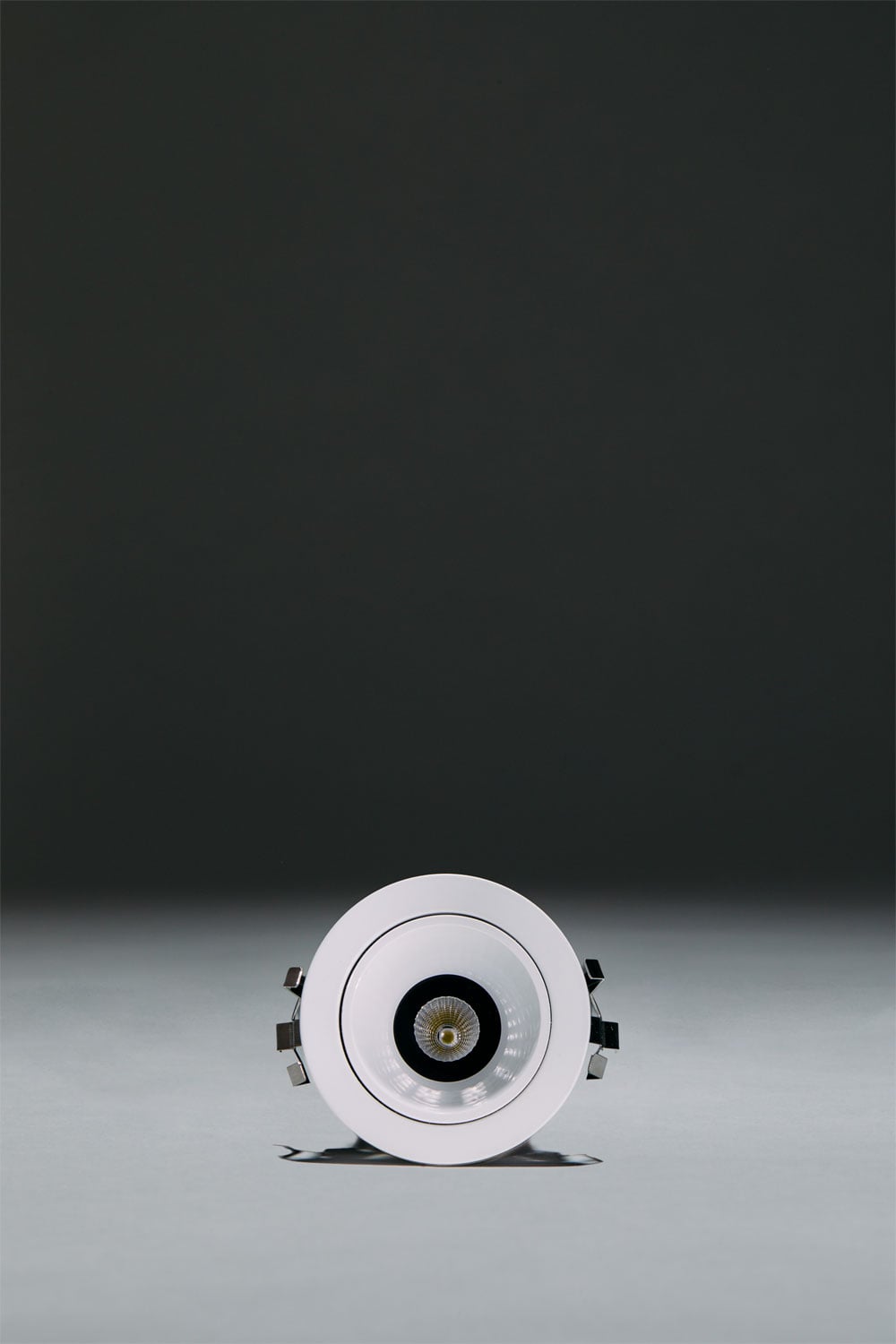 Downlight LED empotrable con marco redondo para exterior en aluminio Luisiana, imagen de galeria 5