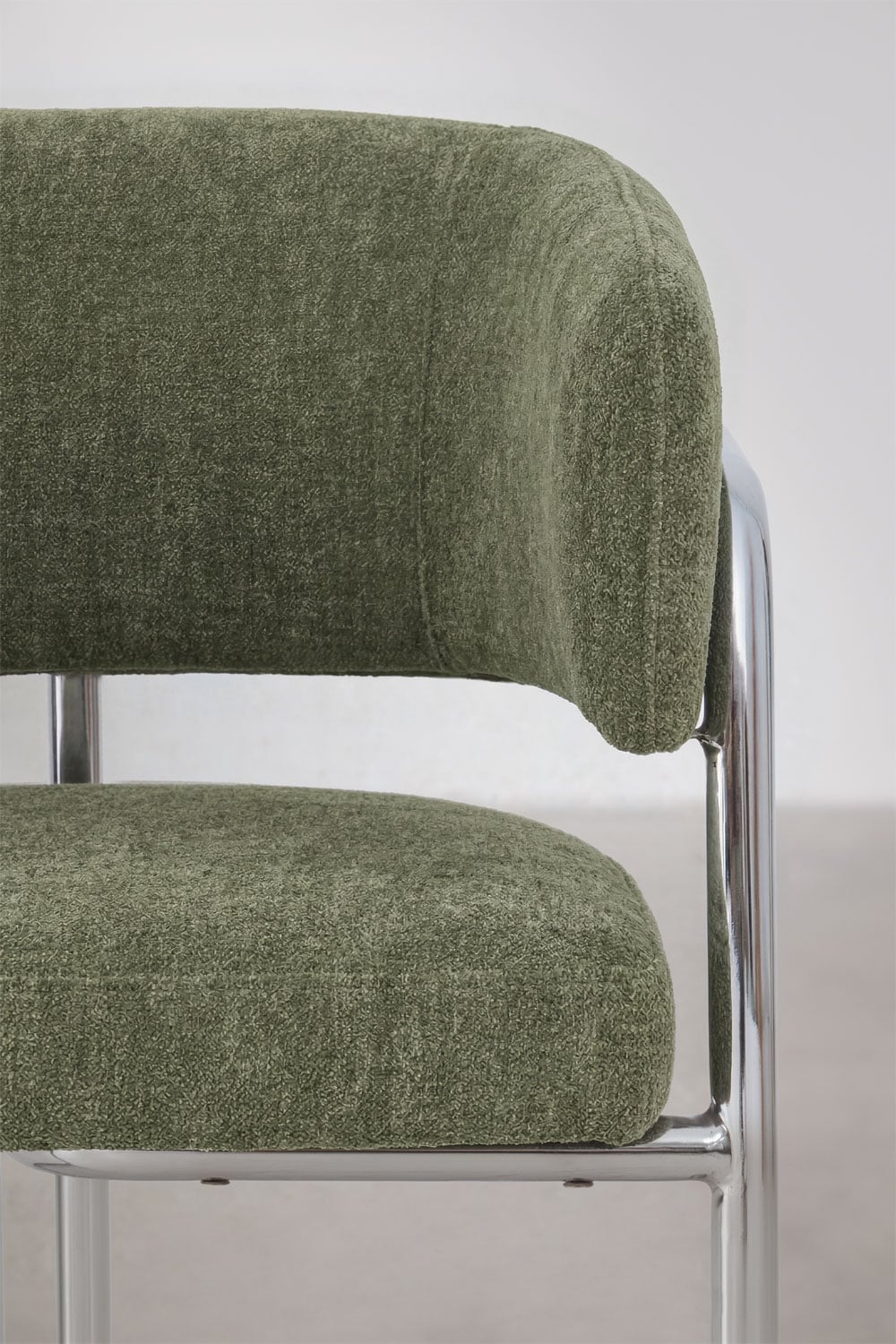 Silla de comedor con reposabrazos tapizada y en hierro Zantria , imagen de galer&iacute;a 4