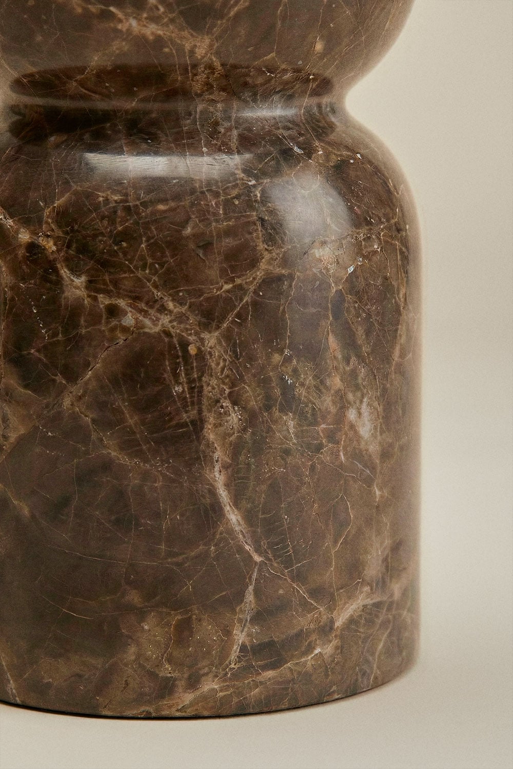 Base para lámpara de mesa en piedra natural Diniz, imagen de galer&iacute;a 5