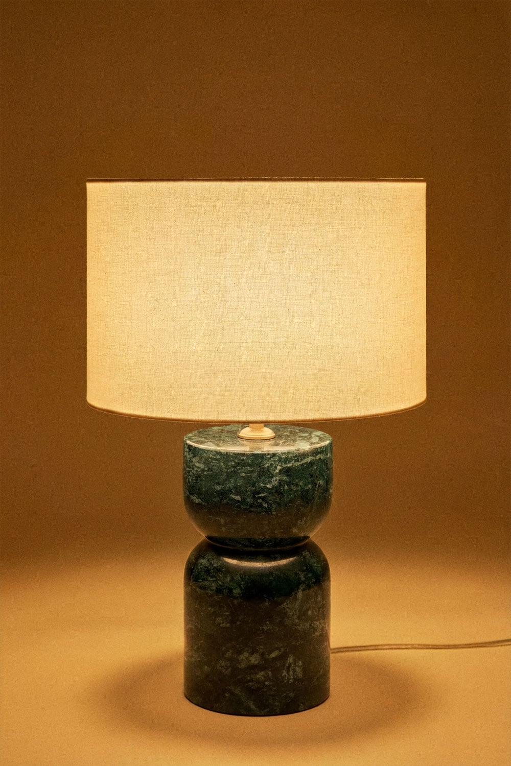 Lámpara de mesa en piedra natural Diniz, imagen de galer&iacute;a 4