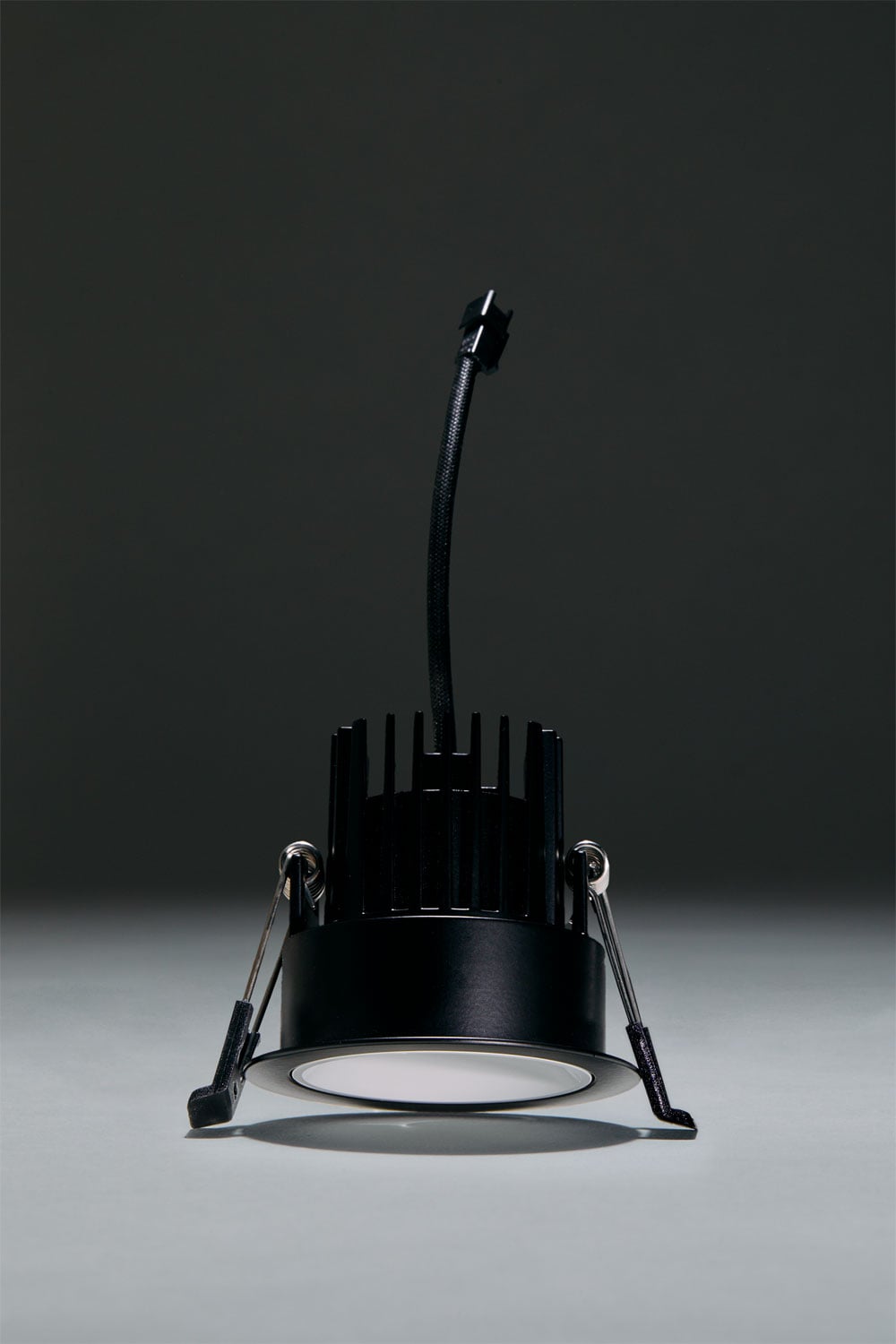 Downlight LED empotrable con marco redondo Ø7 cm en aluminio Luisiana, imagen de galeria 3