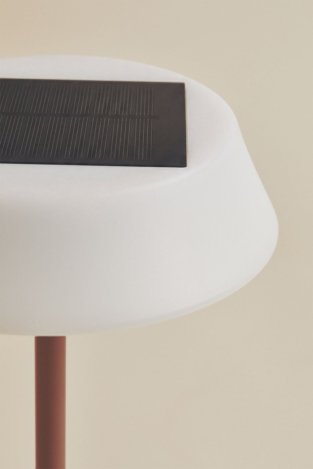 Lámpara de mesa solar LED inalámbrica para exterior en polietileno y hierro Ulenia, imagen de galer&iacute;a 4