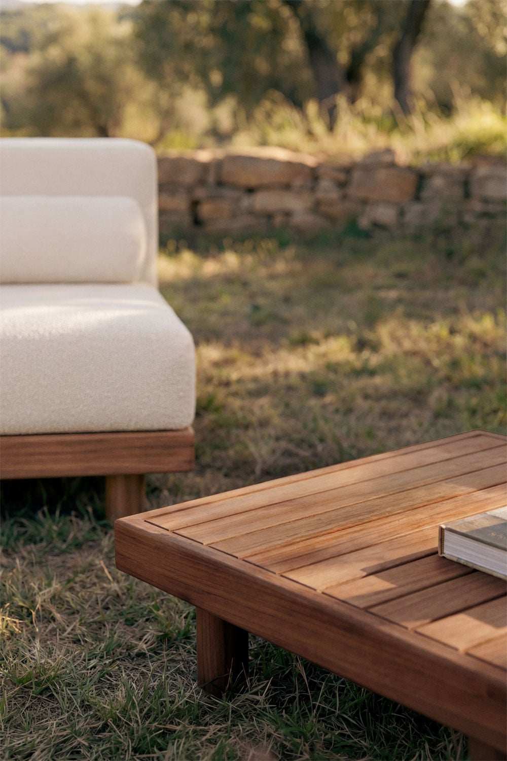 Conjunto de jardín con sofá modular de 2 piezas con 2 módulos esquineros, sillón y mesa de centro en acacia Edrien , imagen de galer&iacute;a 2