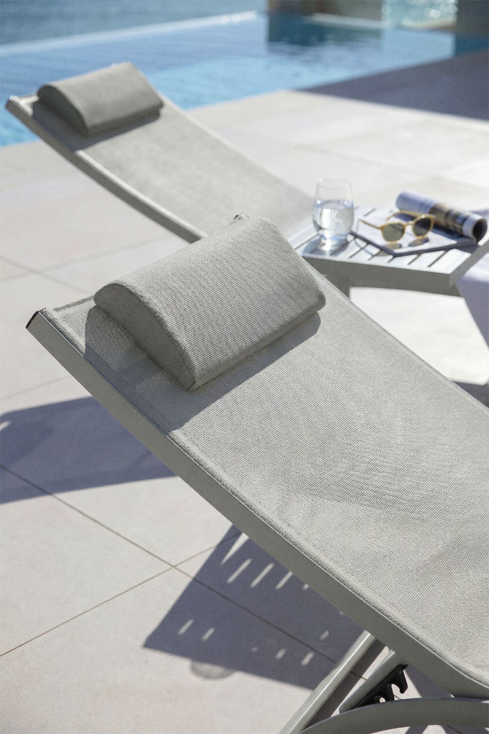 Pack de 2 tumbonas reclinables en aluminio con cojín Dulem, imagen de galer&iacute;a 2