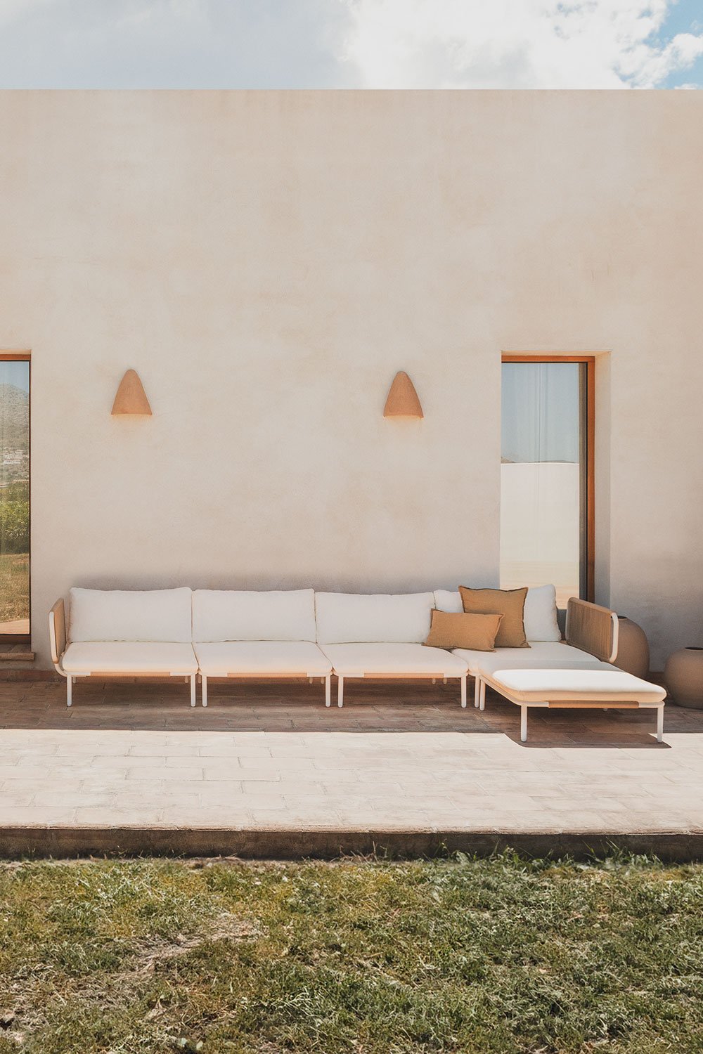 Conjunto de jardín con sofá modular de 4 piezas con 2 módulos esquineros y puff en acero Roubly, imagen de galer&iacute;a 1