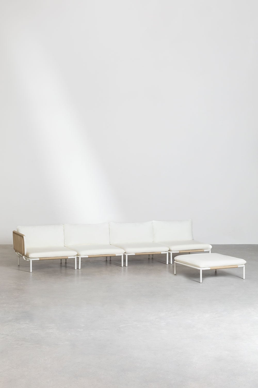 Conjunto de jardín con sofá modular esquinero de 4 piezas y puff en acero Roubly, imagen de galer&iacute;a 1