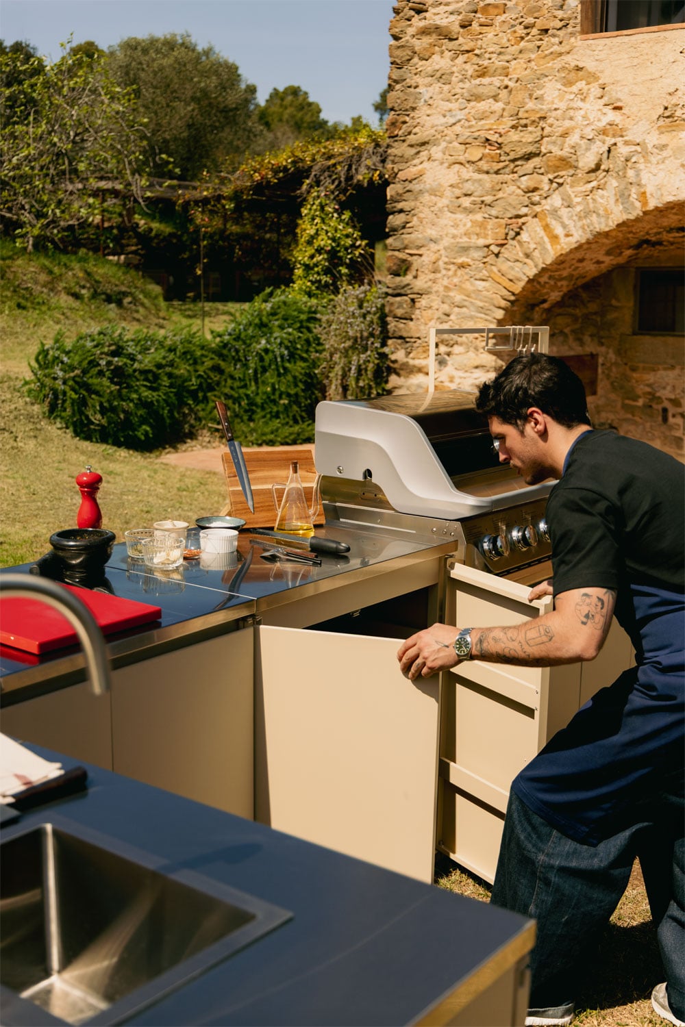 Módulo de almacenaje para cocina modular de exterior en acero Rivana, imagen de galer&iacute;a 1