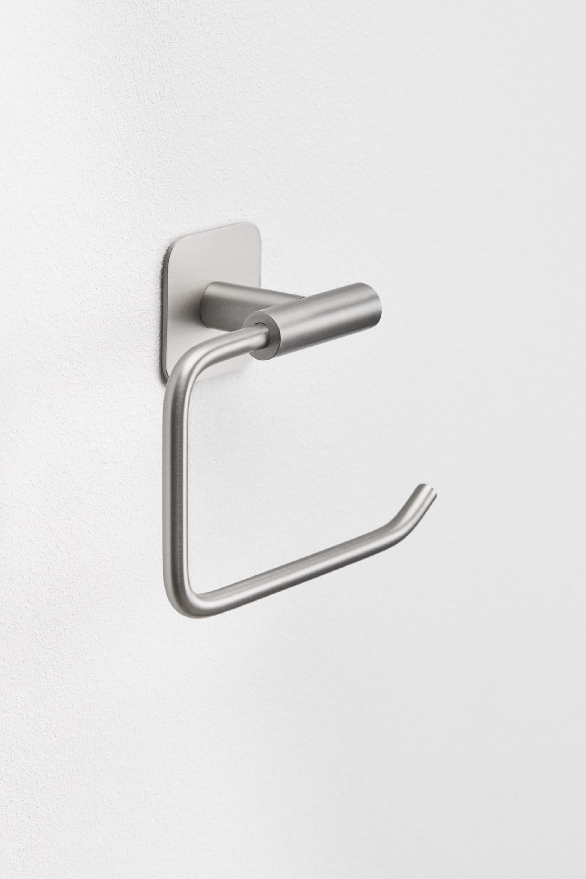 Portarrollos adhesivo para baño en acero inoxidable Ondreli , imagen de galer&iacute;a 1
