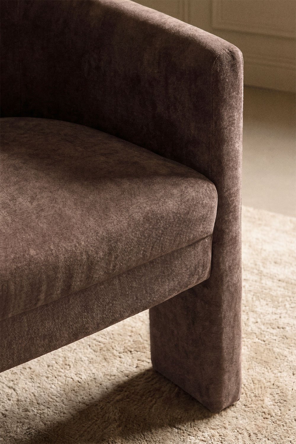 Sillón tapizado Irati, imagen de galer&iacute;a 2