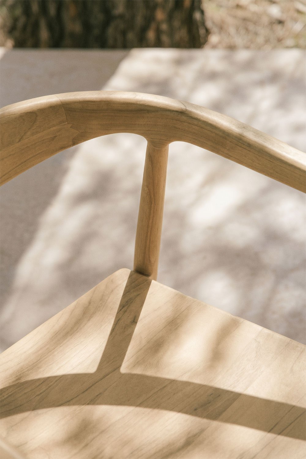 Silla de jardín con reposabrazos en madera de teca Rokan, imagen de galer&iacute;a 2