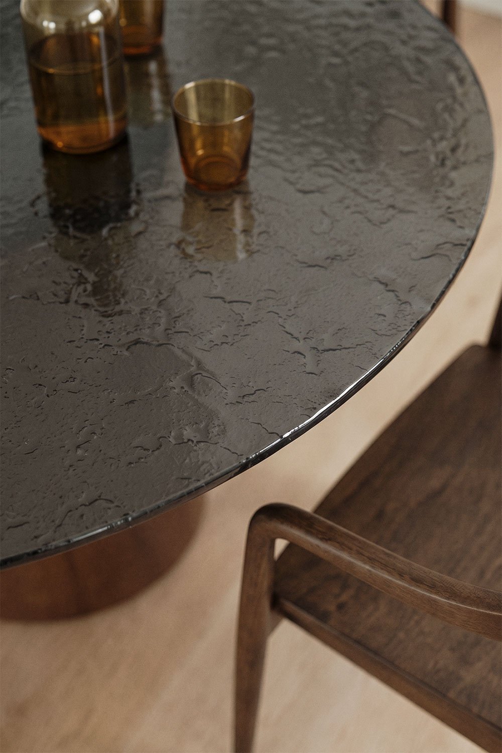 Mesa de comedor redonda Ø120 cm en vidrio templado y MDF Asgri, imagen de galer&iacute;a 2